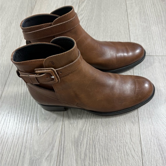 Tod’s Equestrian Brown Leather Ankle Boots - Picture 4 of 12